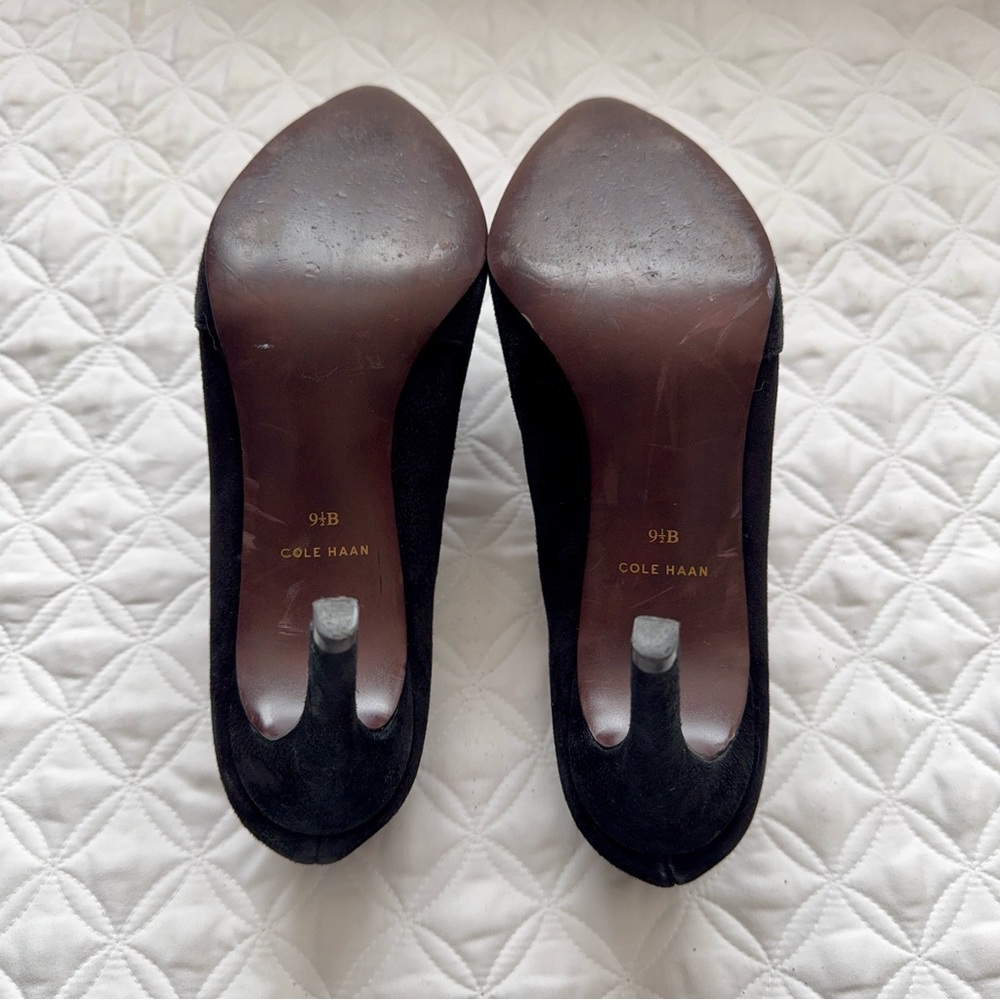 Cole Haan Allaire Shootie II Pointed Toe Suede Heeled Ankle Bootie Black Sz 9.5 - Picture 8 of 10